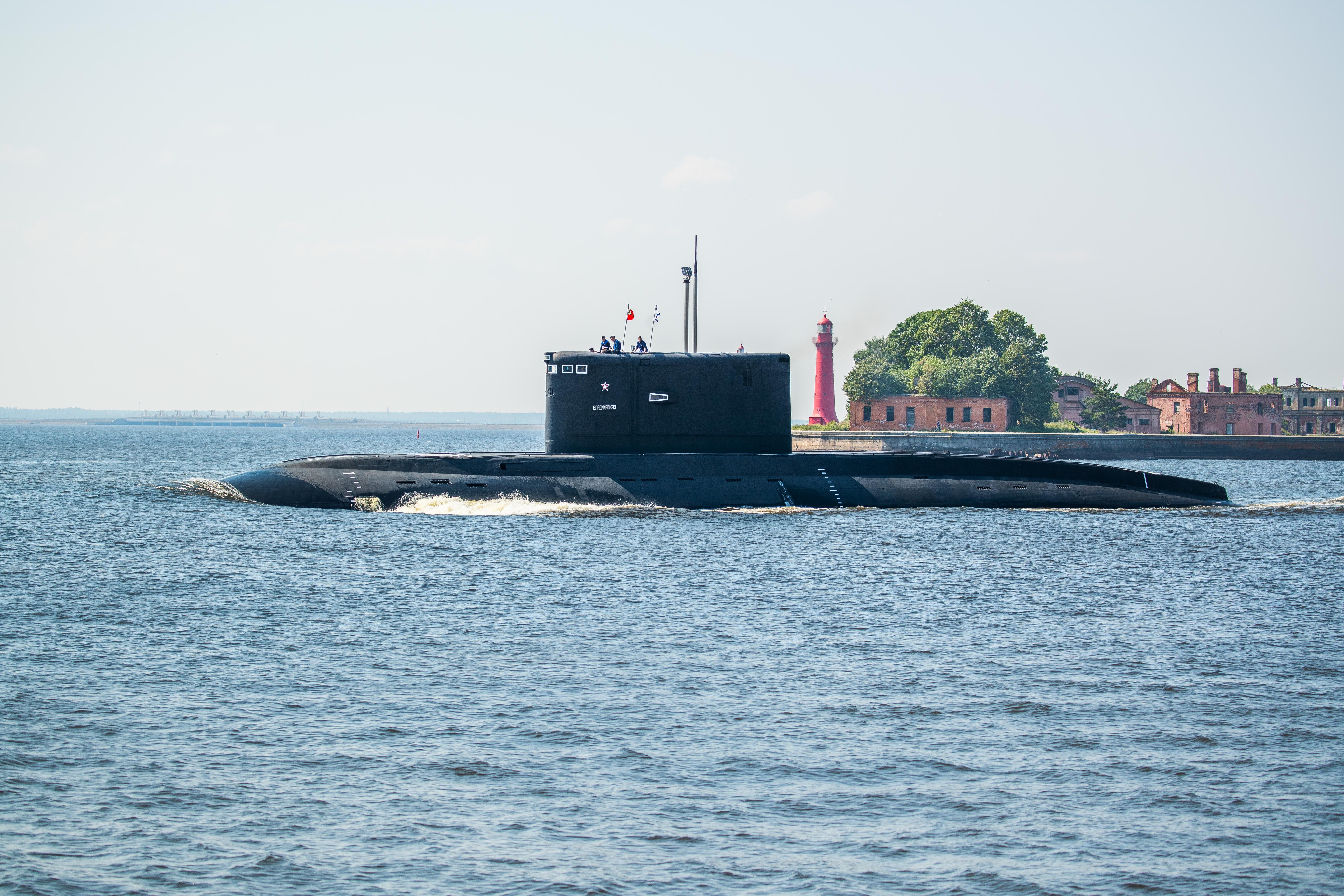 Подводная лодка б-435 запорожье 1990-е. Подводная лодка черноморского флота б-435. Подводная лодка 667б мурена. Дизель-электрическая подводная лодка варшавянка. К-429 атомная подводная лодка.